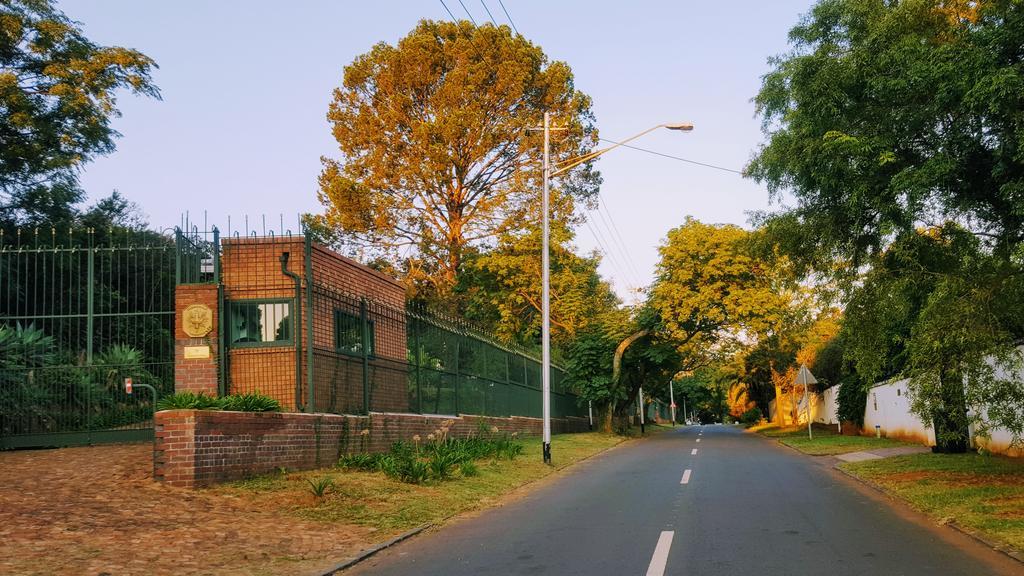 800@Merton Pretoria-Noord Exteriör bild